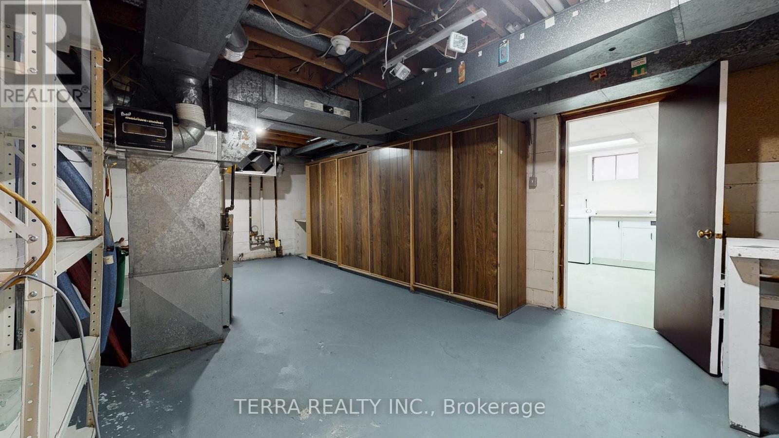 18 Hill Garden Road, Toronto, Ontario  M9P 1X9 - Photo 41 - W12579172