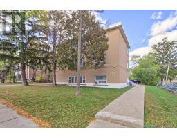 45 LEDUC DRIVE, Toronto, Ontario