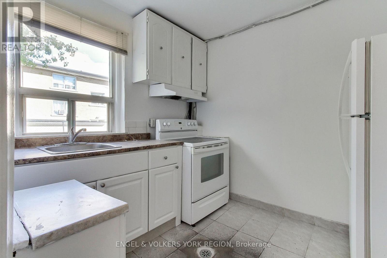 Unknown Address, ,     - Photo 12 - W12579198