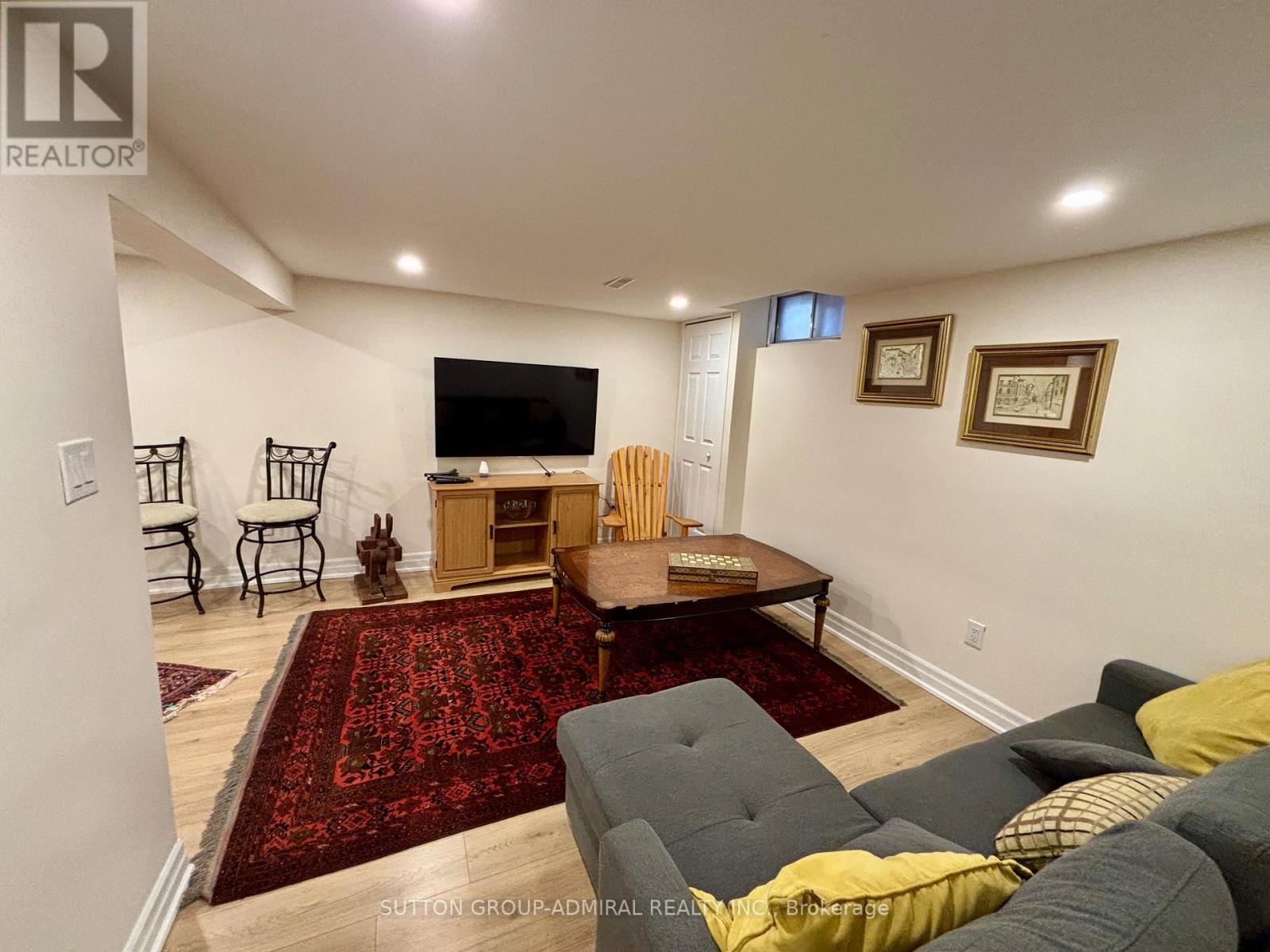 98 Golf Links Drive, Aurora, Ontario  L4G 3V3 - Photo 24 - N12549514