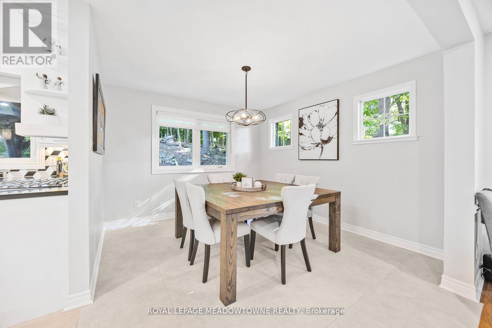 106 Campbell Avenue E, Milton, Ontario  L0P 1B0 - Photo 13 - W12579206