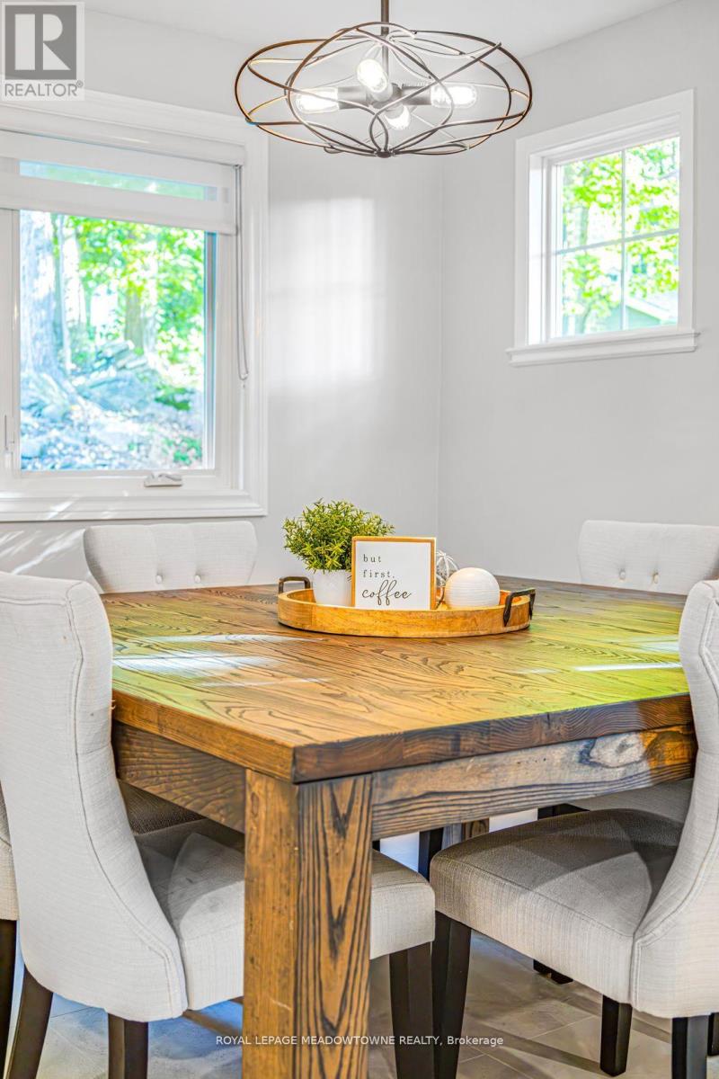 106 Campbell Avenue E, Milton, Ontario  L0P 1B0 - Photo 14 - W12579206