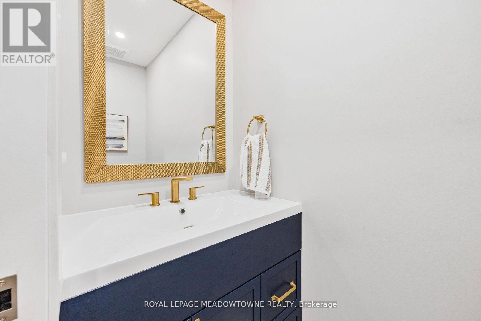 106 Campbell Avenue E, Milton, Ontario  L0P 1B0 - Photo 19 - W12579206