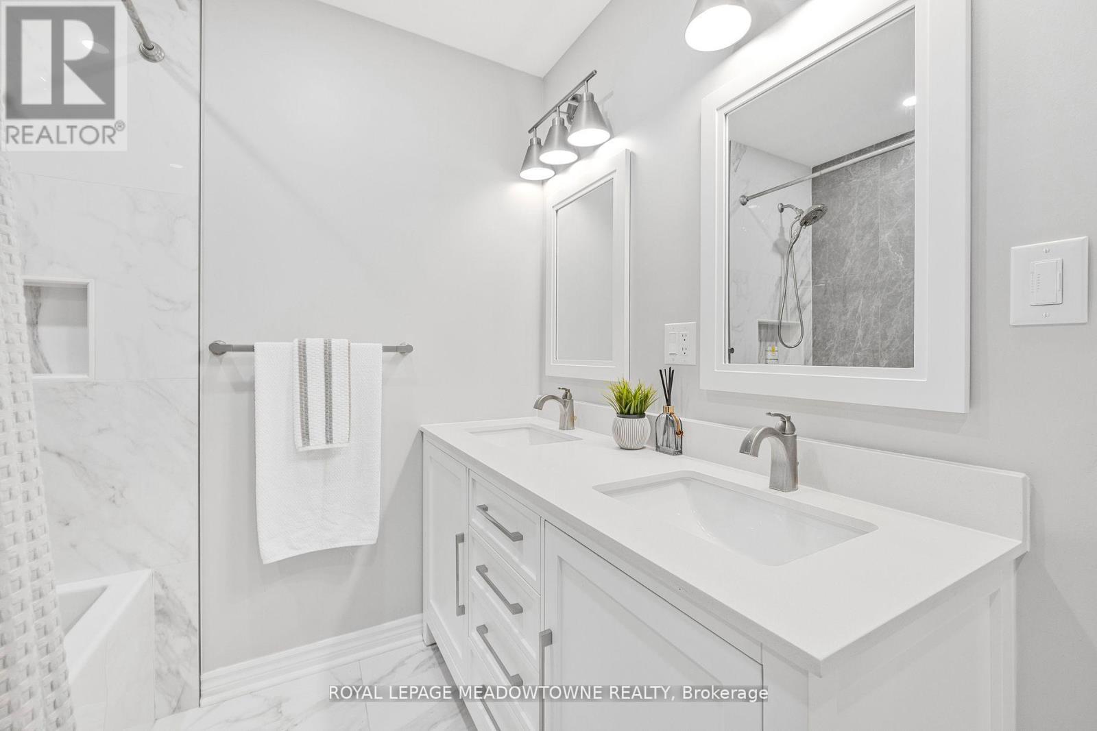 106 Campbell Avenue E, Milton, Ontario  L0P 1B0 - Photo 21 - W12579206