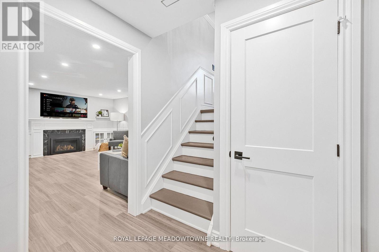 106 Campbell Avenue E, Milton, Ontario  L0P 1B0 - Photo 24 - W12579206