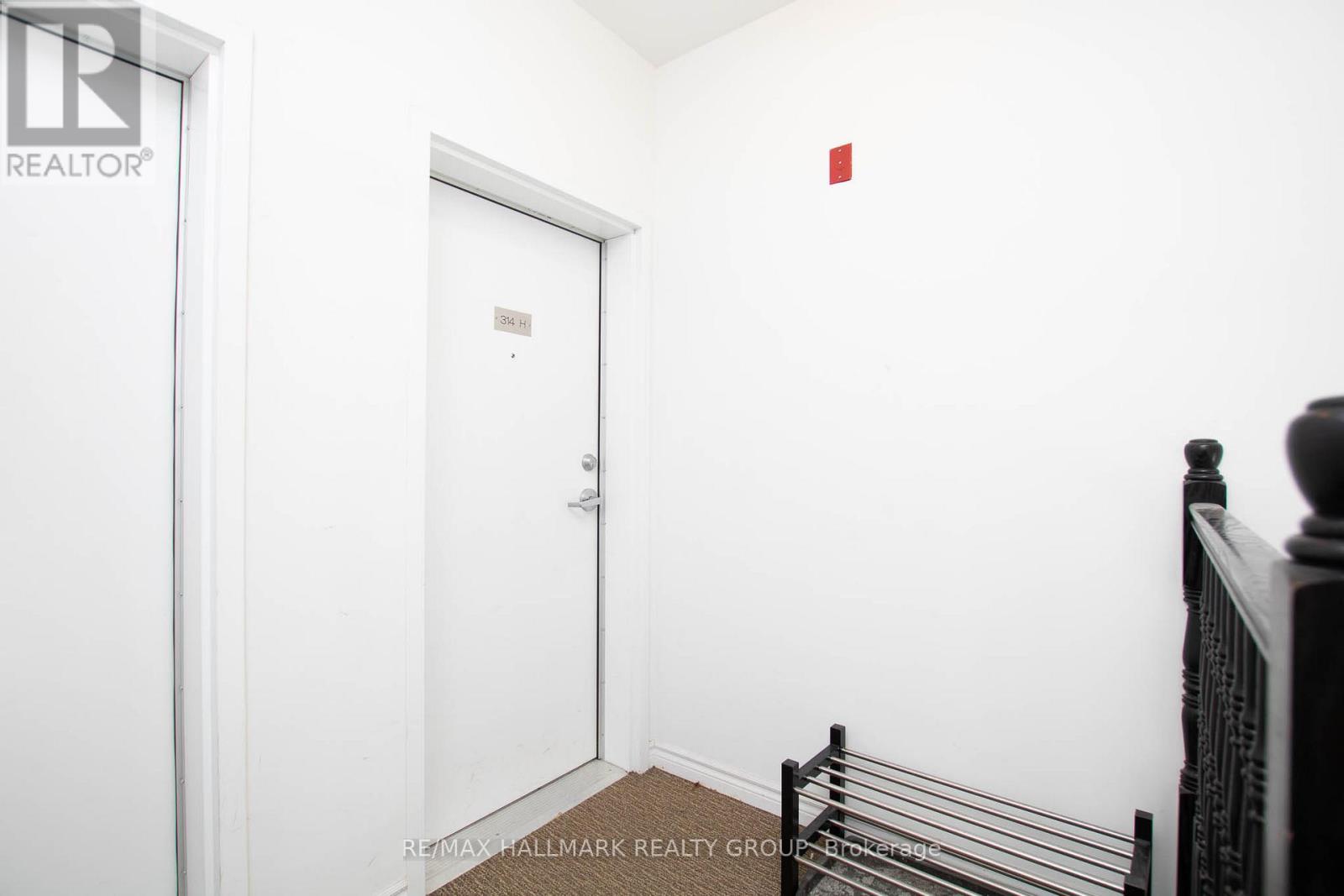 H - 314 Everest Private, Ottawa, Ontario  K1G 4E3 - Photo 3 - X12579304