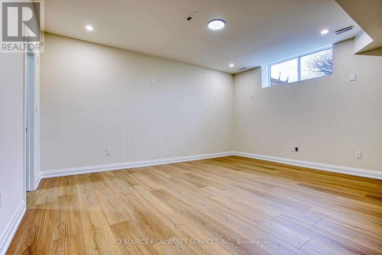 Lower Level Unit - 67 Creanona Boulevard, Hamilton, Ontario  L8E 5T2 - Photo 9 - X12579150