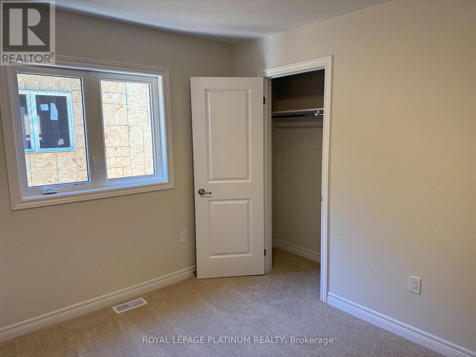 135 Mceachern Lane, Gravenhurst, Ontario  P1P 0H8 - Photo 11 - X12579152