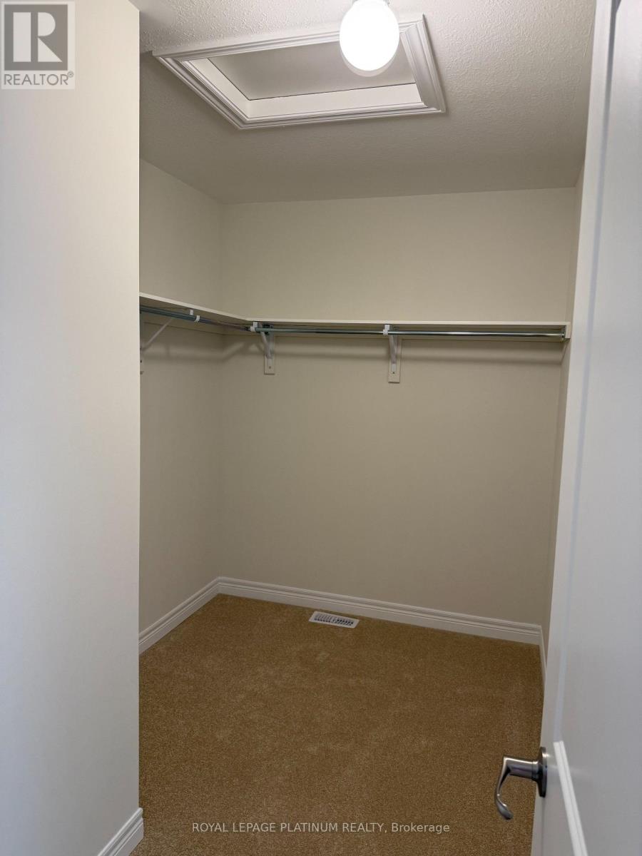 135 Mceachern Lane, Gravenhurst, Ontario  P1P 0H8 - Photo 12 - X12579152