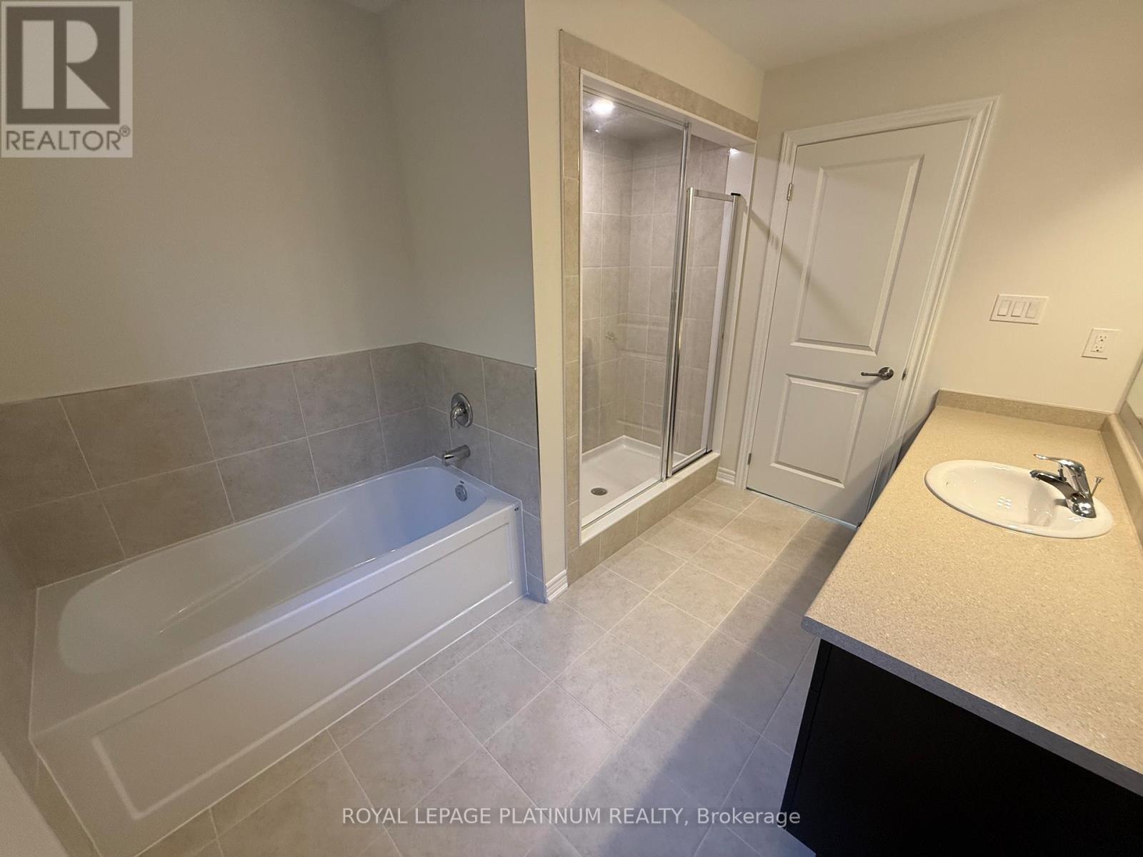 135 Mceachern Lane, Gravenhurst, Ontario  P1P 0H8 - Photo 13 - X12579152