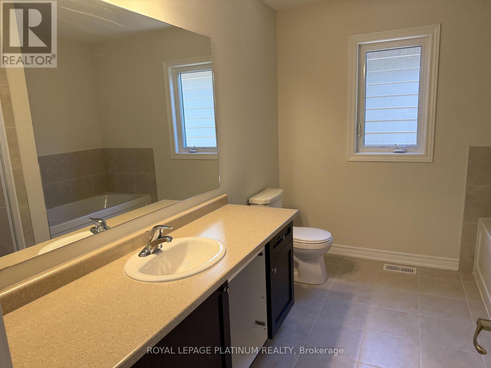 135 Mceachern Lane, Gravenhurst, Ontario  P1P 0H8 - Photo 14 - X12579152