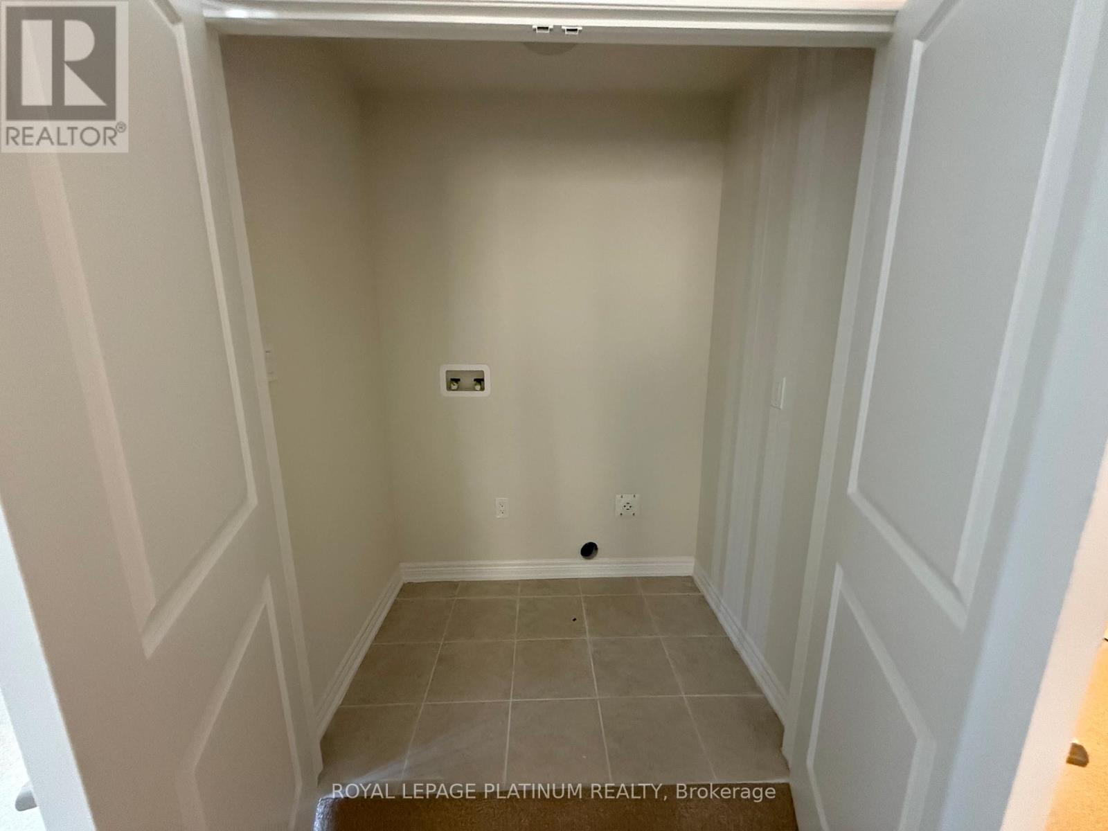 135 Mceachern Lane, Gravenhurst, Ontario  P1P 0H8 - Photo 7 - X12579152