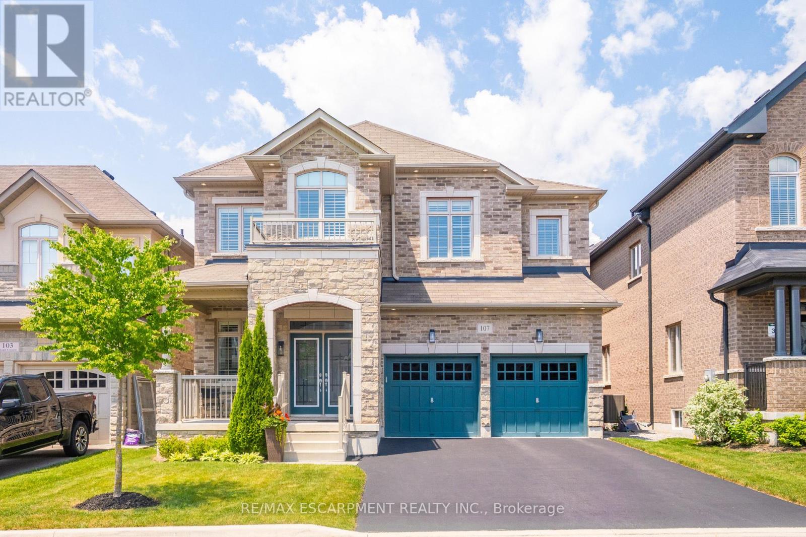 107 AVANTI CRESCENT, Hamilton, Ontario