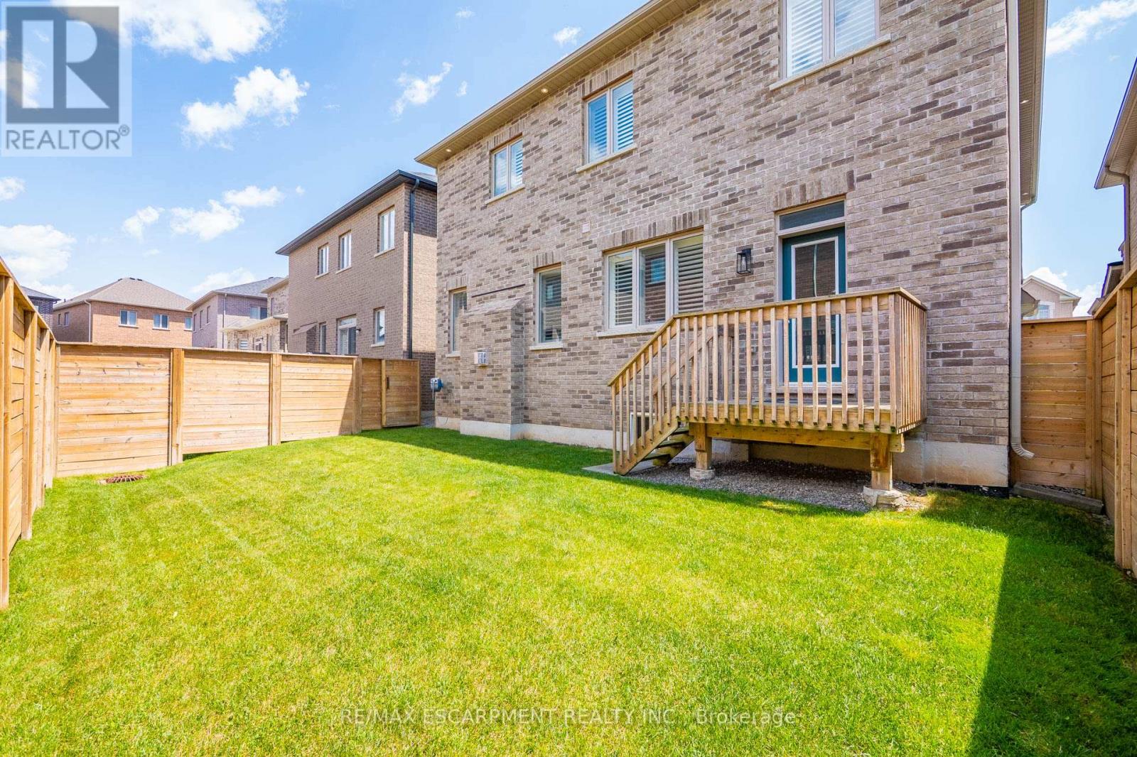 107 Avanti Crescent, Hamilton, Ontario  L8B 1W7 - Photo 42 - X12579158