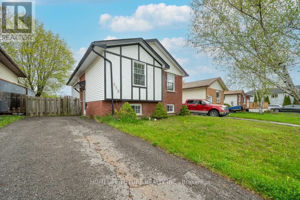 UPPER - 453 CRYSTAL DRIVE, Peterborough, Ontario