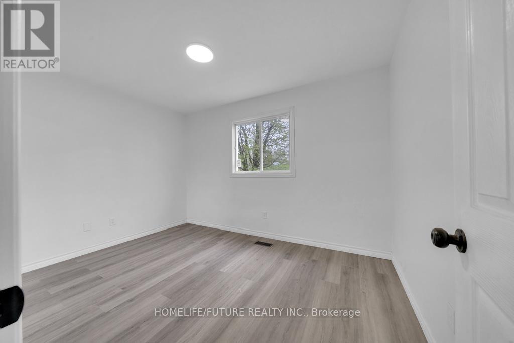 Upper - 453 Crystal Drive, Peterborough, Ontario  K9J 8L3 - Photo 17 - X12579216