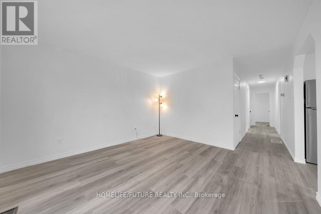 Upper - 453 Crystal Drive, Peterborough, Ontario  K9J 8L3 - Photo 7 - X12579216