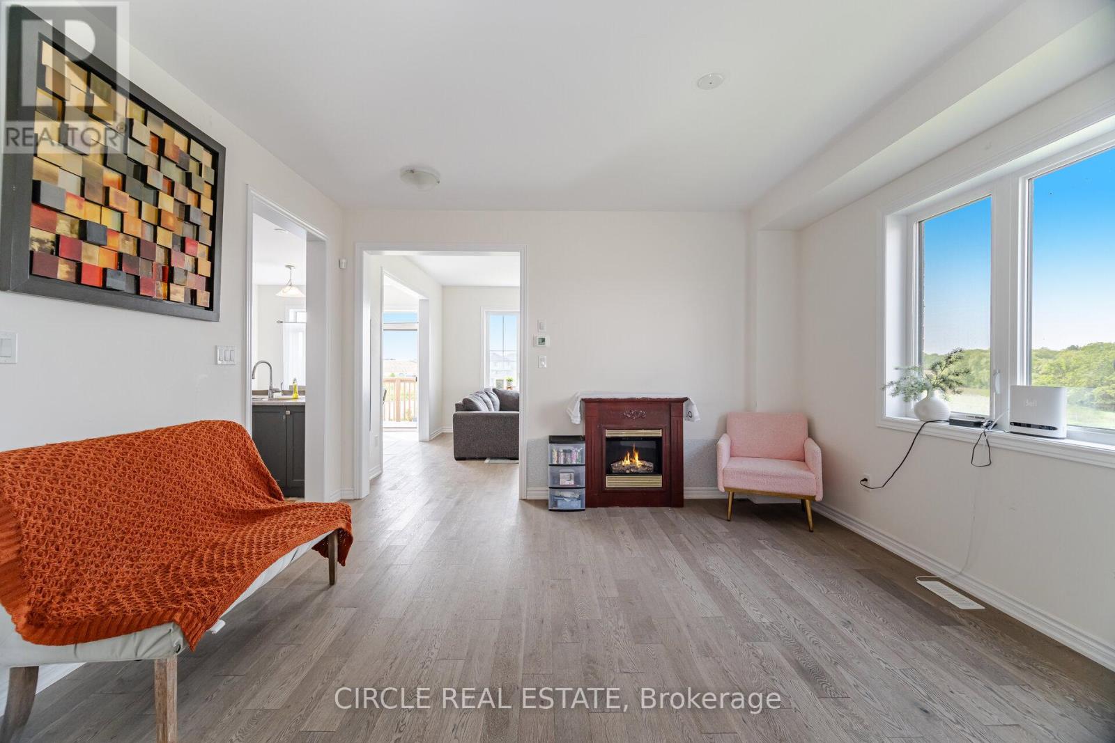 7 Bee Crescent, Brantford, Ontario  N3T 0V7 - Photo 10 - X12579224