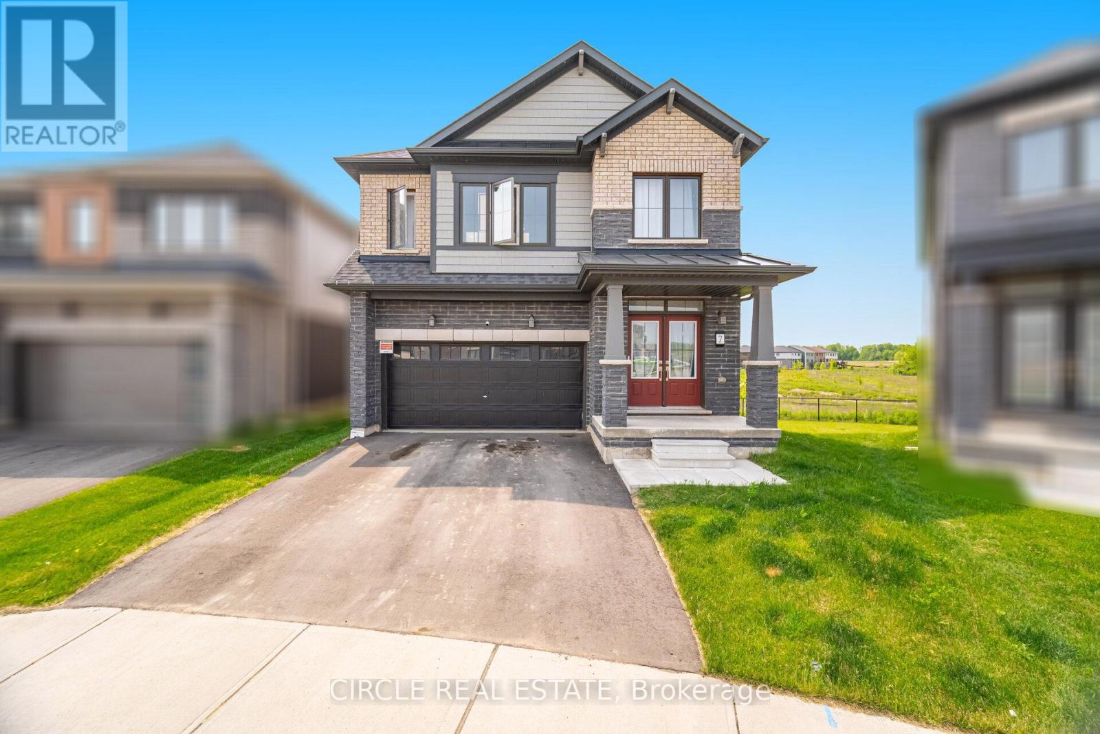 7 Bee Crescent, Brantford, Ontario  N3T 0V7 - Photo 2 - X12579224