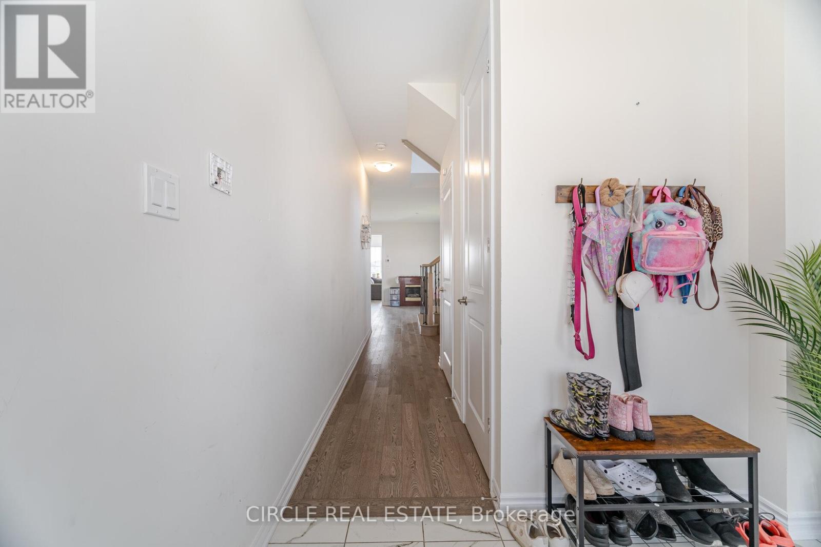 7 Bee Crescent, Brantford, Ontario  N3T 0V7 - Photo 7 - X12579224