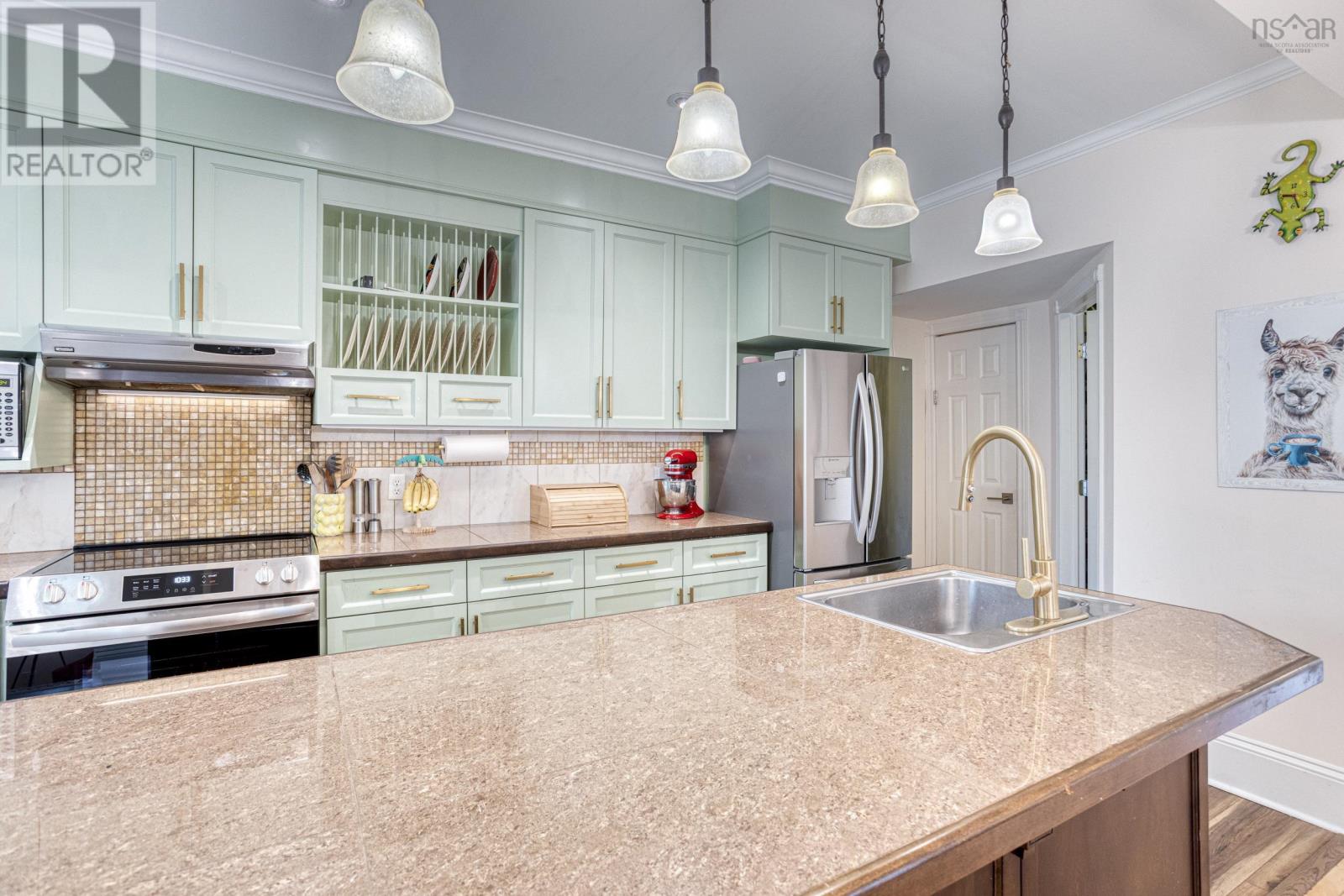 6318 Lawrence Street, Halifax, Nova Scotia  B3L 1J9 - Photo 15 - 202528596