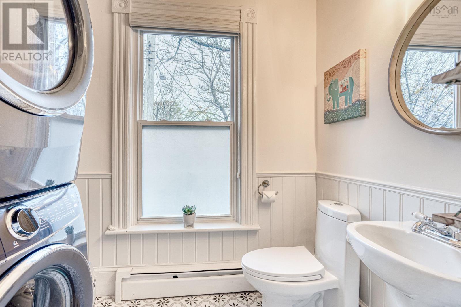 6318 Lawrence Street, Halifax, Nova Scotia  B3L 1J9 - Photo 28 - 202528596