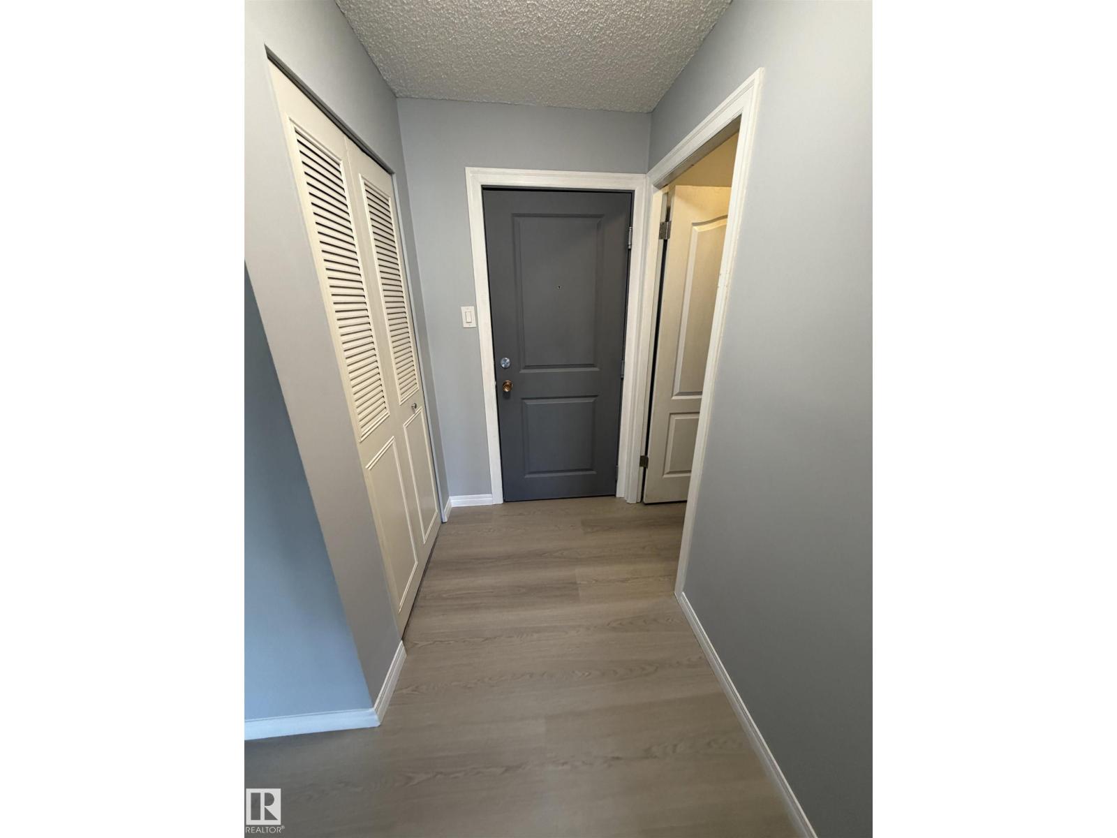 #202 10740 105 St Nw, Edmonton, Alberta  T5H 2X2 - Photo 4 - E4454309