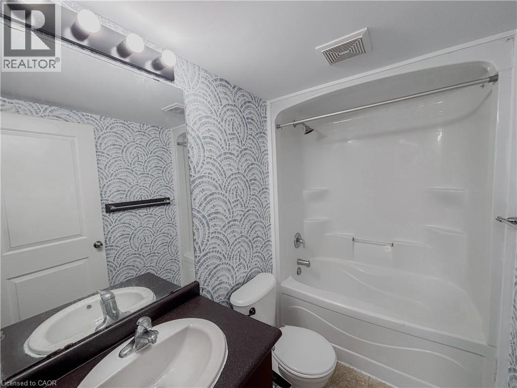 91 Dixon Street Unit# 4, Kitchener, Ontario  N2G 3E8 - Photo 19 - 40790689