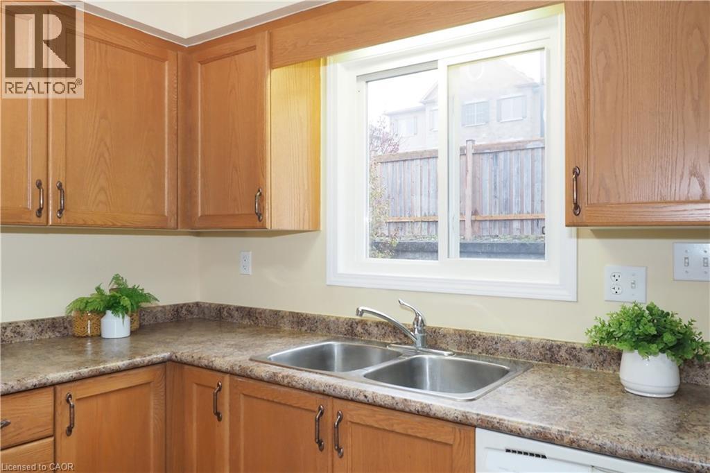 240 Westmeadow Drive Unit# 10b, Kitchener, Ontario  N2N 0A1 - Photo 17 - 40790615