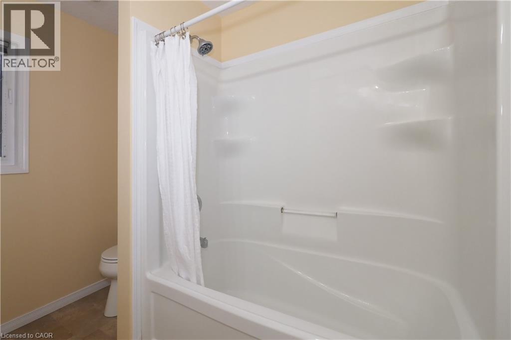 240 Westmeadow Drive Unit# 10b, Kitchener, Ontario  N2N 0A1 - Photo 30 - 40790615