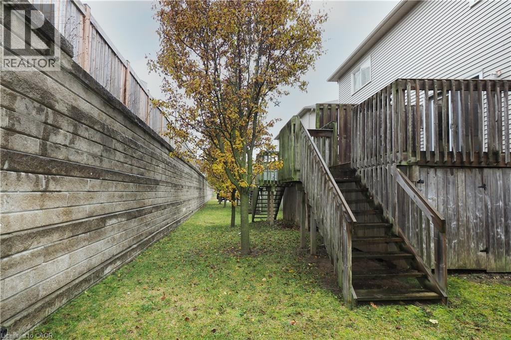 240 Westmeadow Drive Unit# 10b, Kitchener, Ontario  N2N 0A1 - Photo 34 - 40790615