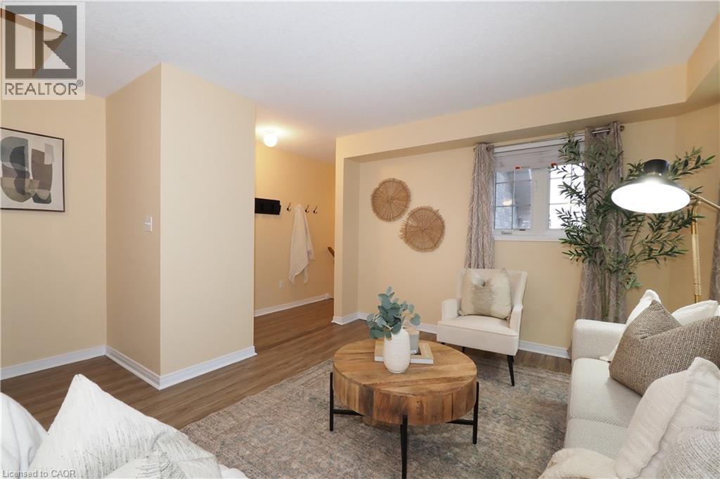240 Westmeadow Drive Unit# 10b, Kitchener, Ontario  N2N 0A1 - Photo 4 - 40790615