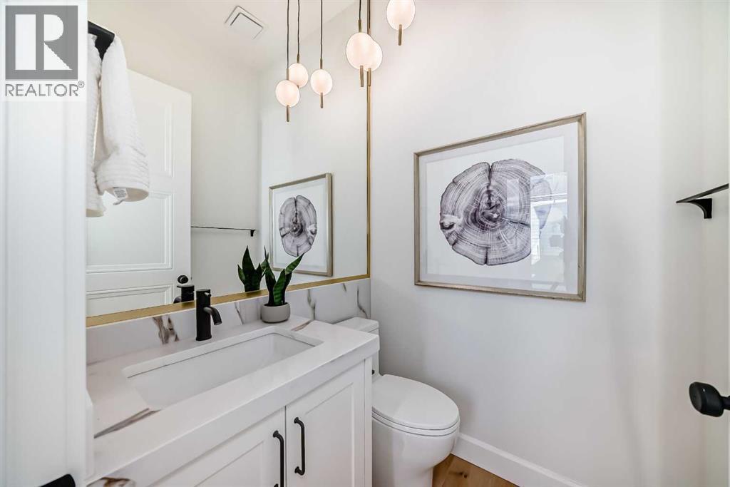 2048 41 Avenue Sw, Calgary, Alberta  T2T 6N7 - Photo 18 - A2264882