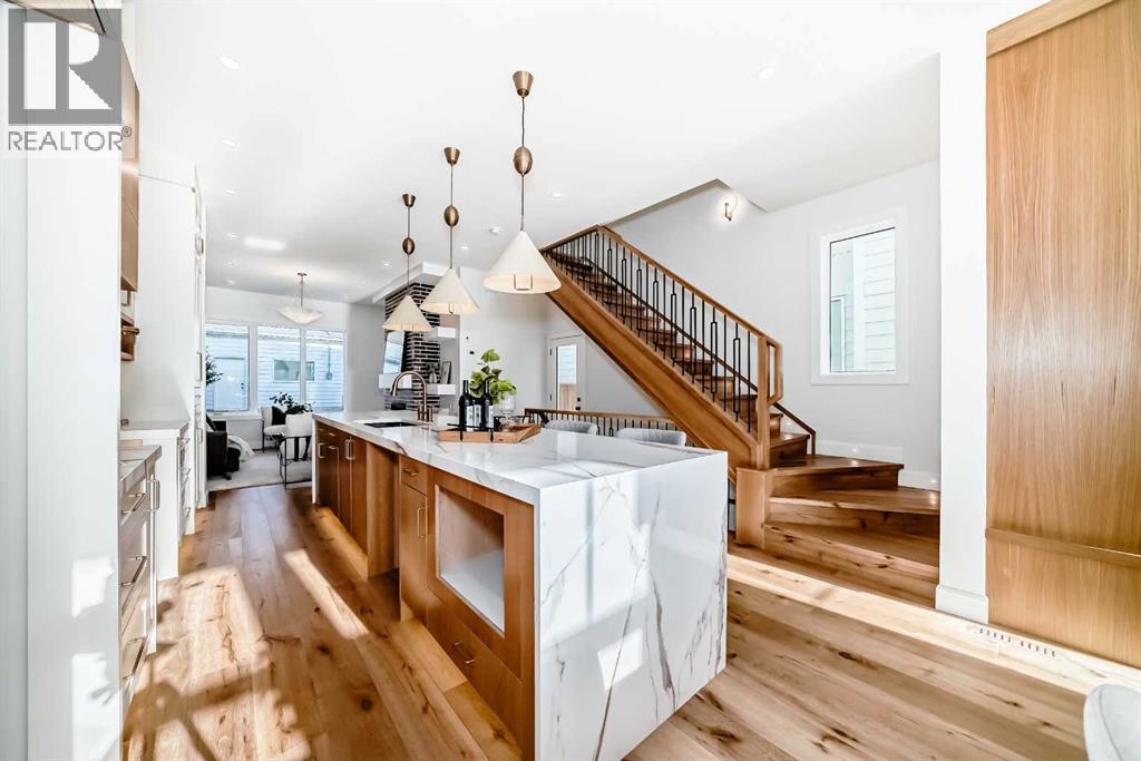 2048 41 Avenue Sw, Calgary, Alberta  T2T 6N7 - Photo 4 - A2264882