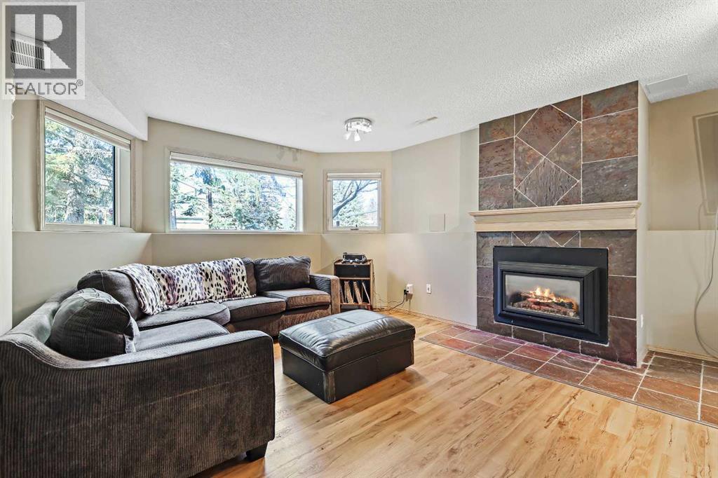 57 Shannon Circle Sw, Calgary, Alberta  T2Y 2K4 - Photo 26 - A2269714