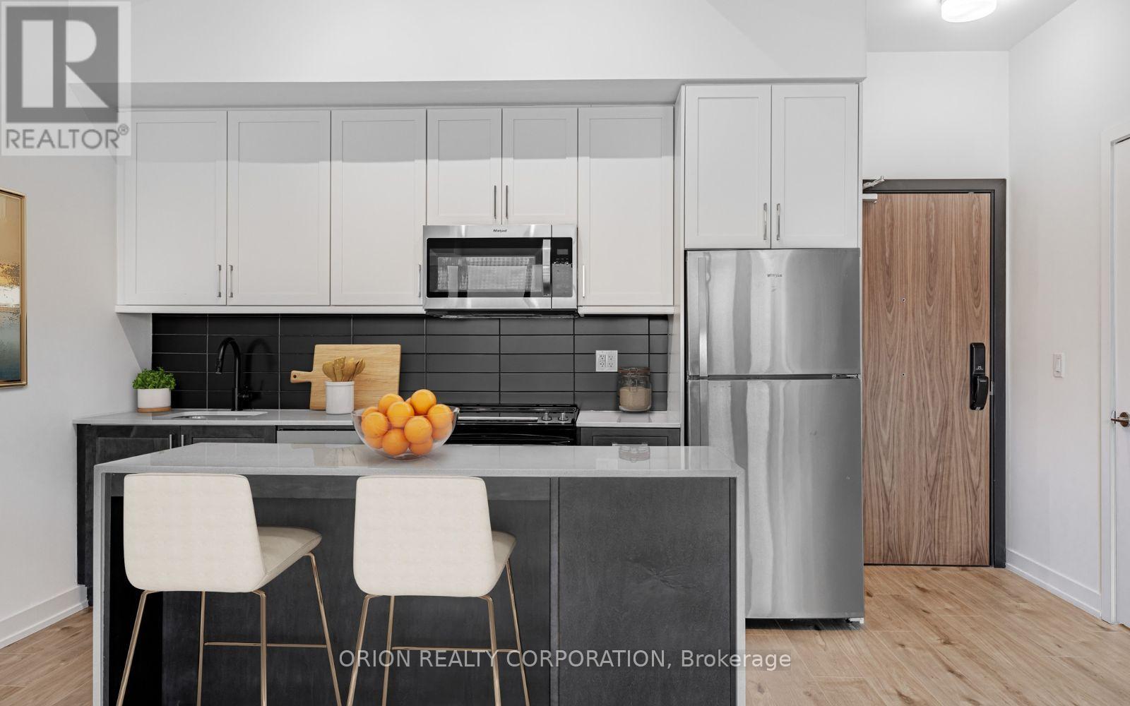 101 - 201 Brock Street S, Whitby, Ontario L1N 4K2 - Photo 2 - E12546588