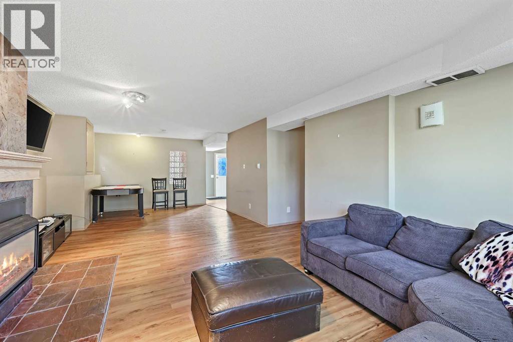 57 Shannon Circle Sw, Calgary, Alberta  T2Y 2K4 - Photo 27 - A2269714