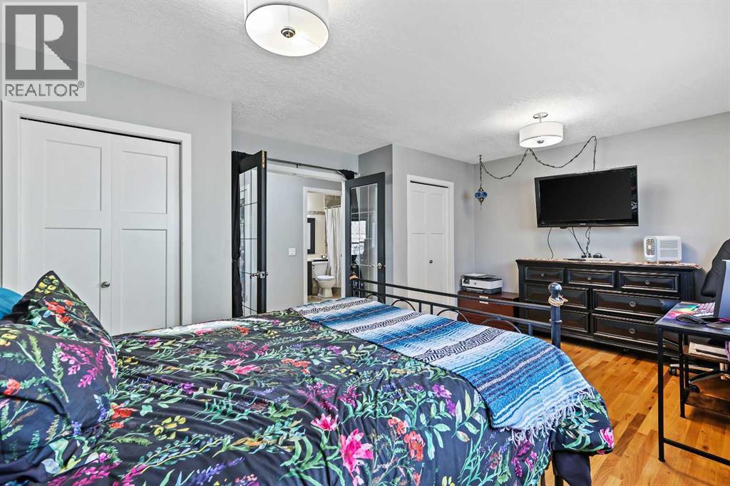 57 Shannon Circle Sw, Calgary, Alberta  T2Y 2K4 - Photo 22 - A2269714