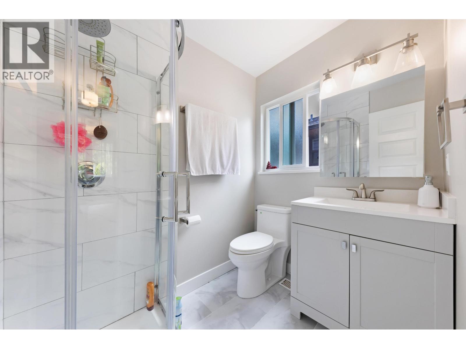 4477 Primrose Lane, North Vancouver, British Columbia  V7R 4H1 - Photo 7 - R3070168