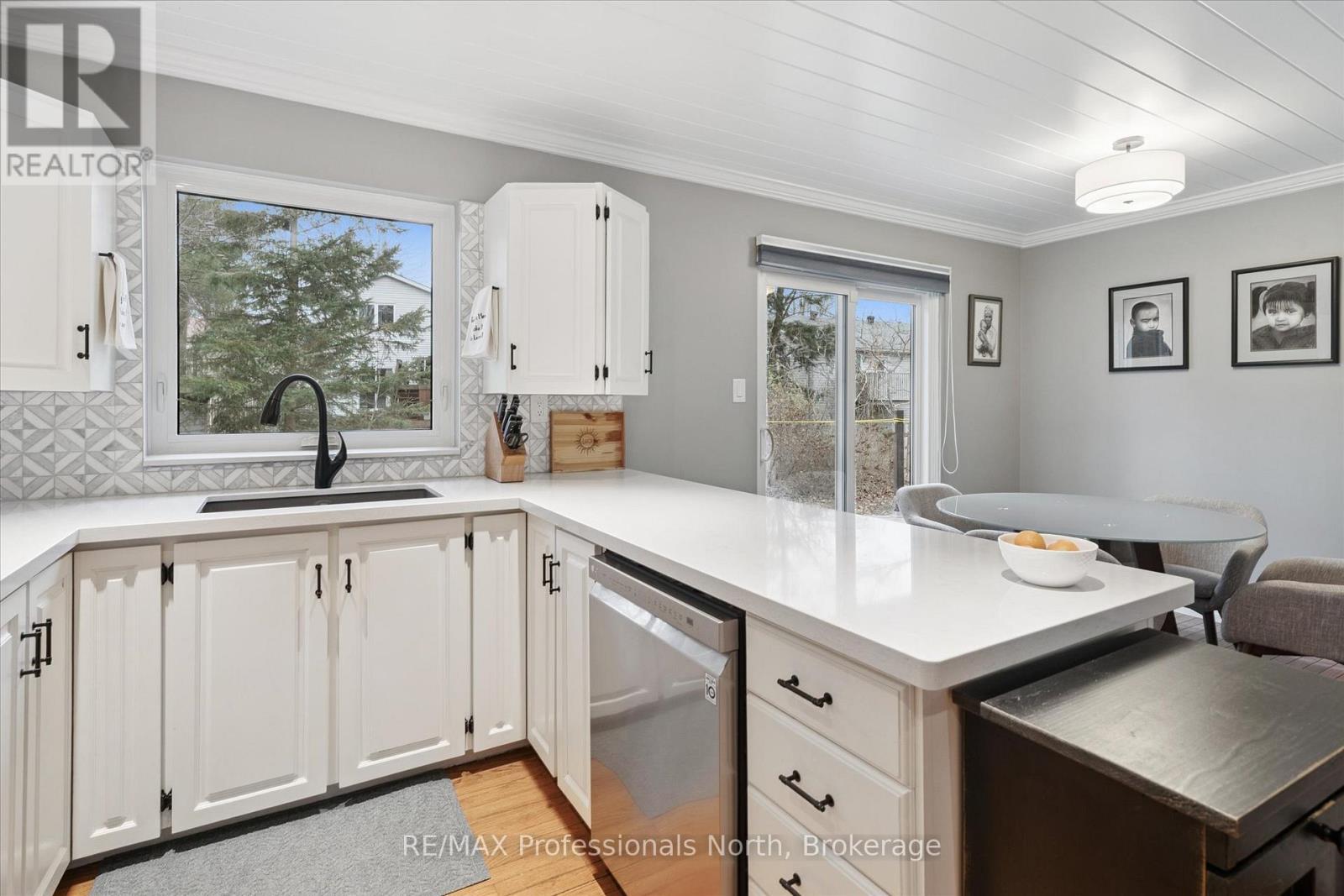 91 Hubbel Crescent, Huntsville, Ontario  P1H 1S6 - Photo 13 - X12579362