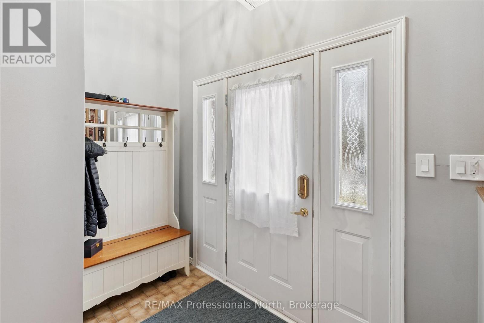 91 Hubbel Crescent, Huntsville, Ontario  P1H 1S6 - Photo 5 - X12579362