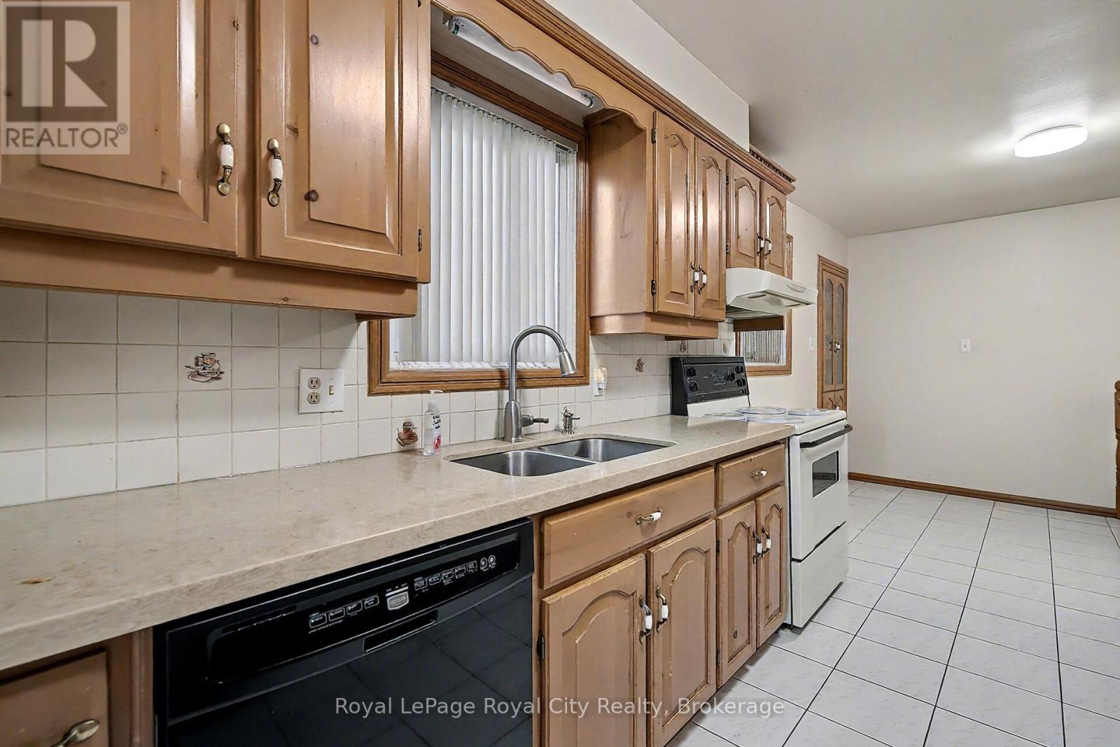 77 Kortright Road W, Guelph, Ontario  N1G 3B3 - Photo 14 - X12579420