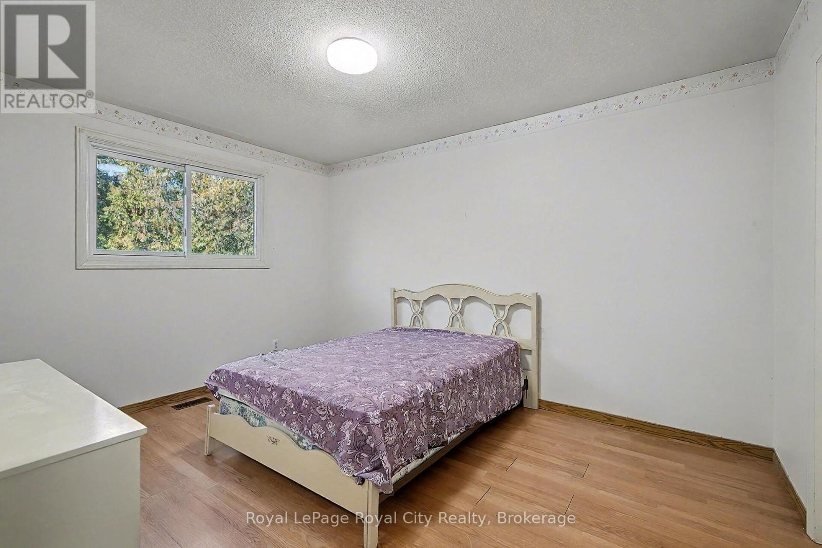 77 Kortright Road W, Guelph, Ontario  N1G 3B3 - Photo 18 - X12579420