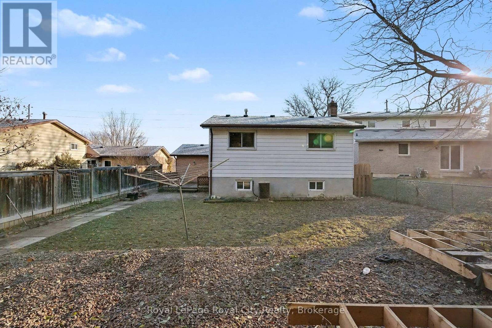 77 Kortright Road W, Guelph, Ontario  N1G 3B3 - Photo 30 - X12579420