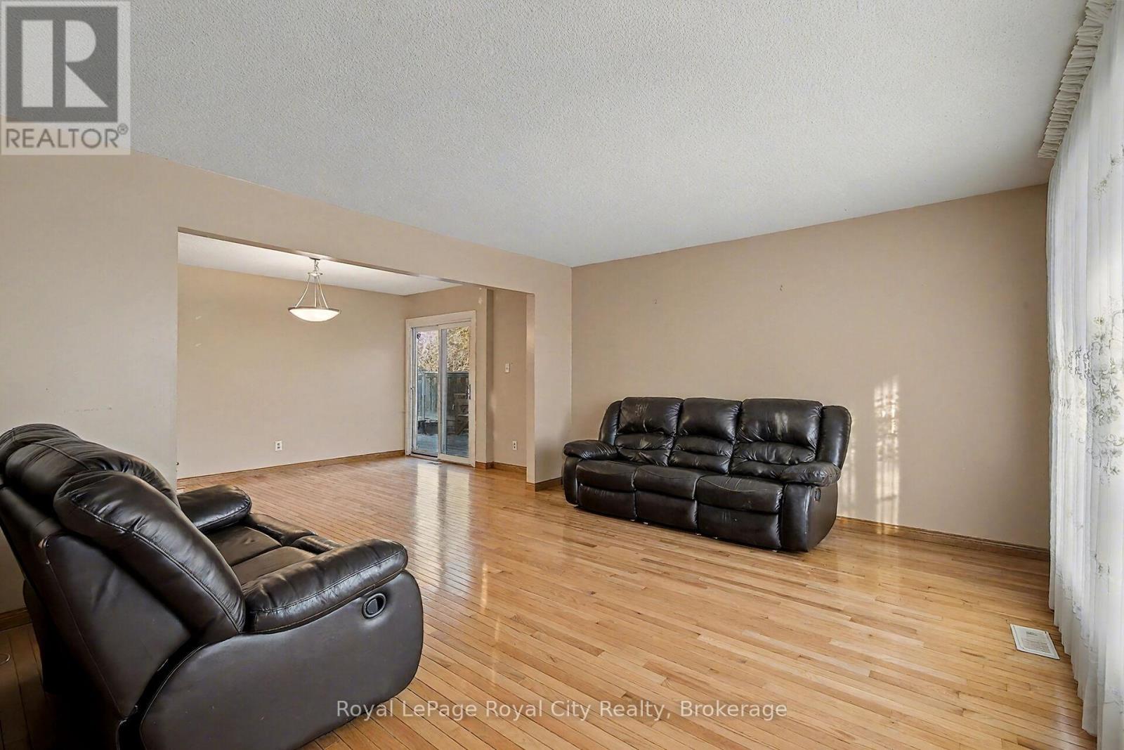 77 Kortright Road W, Guelph, Ontario  N1G 3B3 - Photo 5 - X12579420