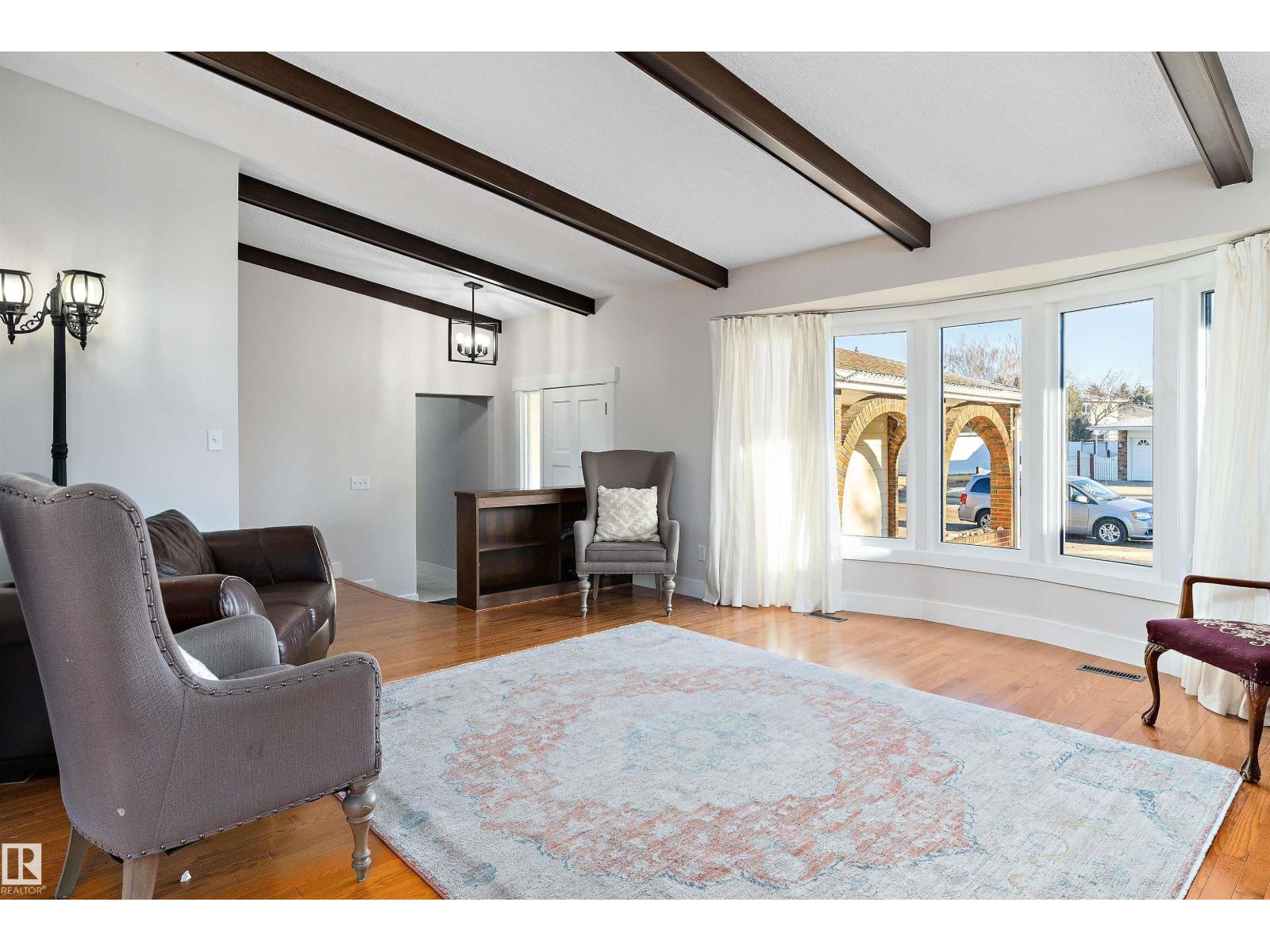 3026 105a St Nw, Edmonton, Alberta  T6J 3A5 - Photo 11 - E4466782