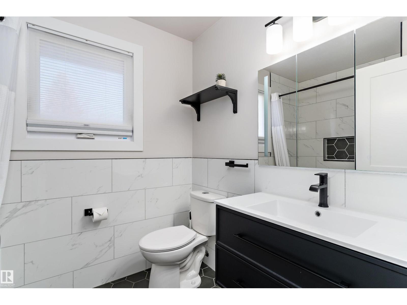 3026 105a St Nw, Edmonton, Alberta  T6J 3A5 - Photo 20 - E4466782