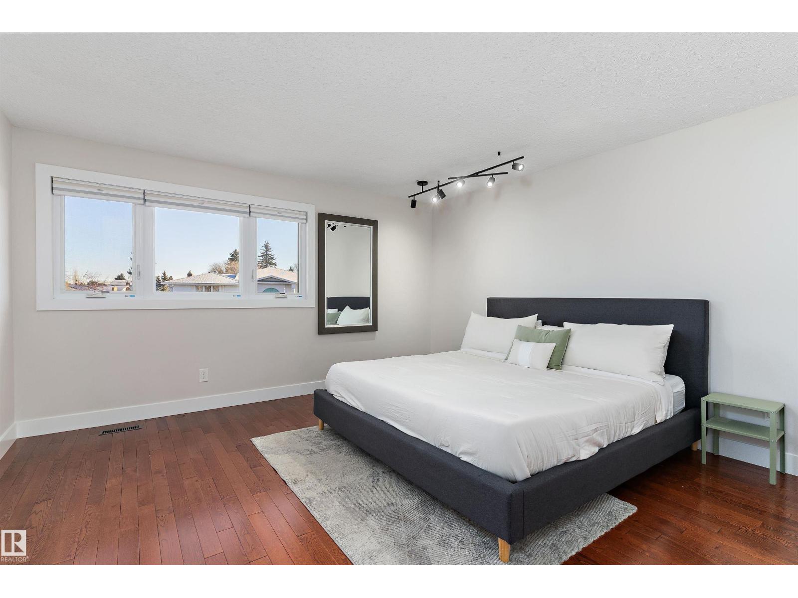 3026 105a St Nw, Edmonton, Alberta  T6J 3A5 - Photo 21 - E4466782