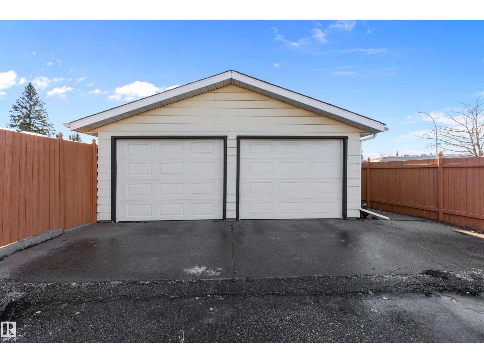 3026 105a St Nw, Edmonton, Alberta  T6J 3A5 - Photo 43 - E4466782