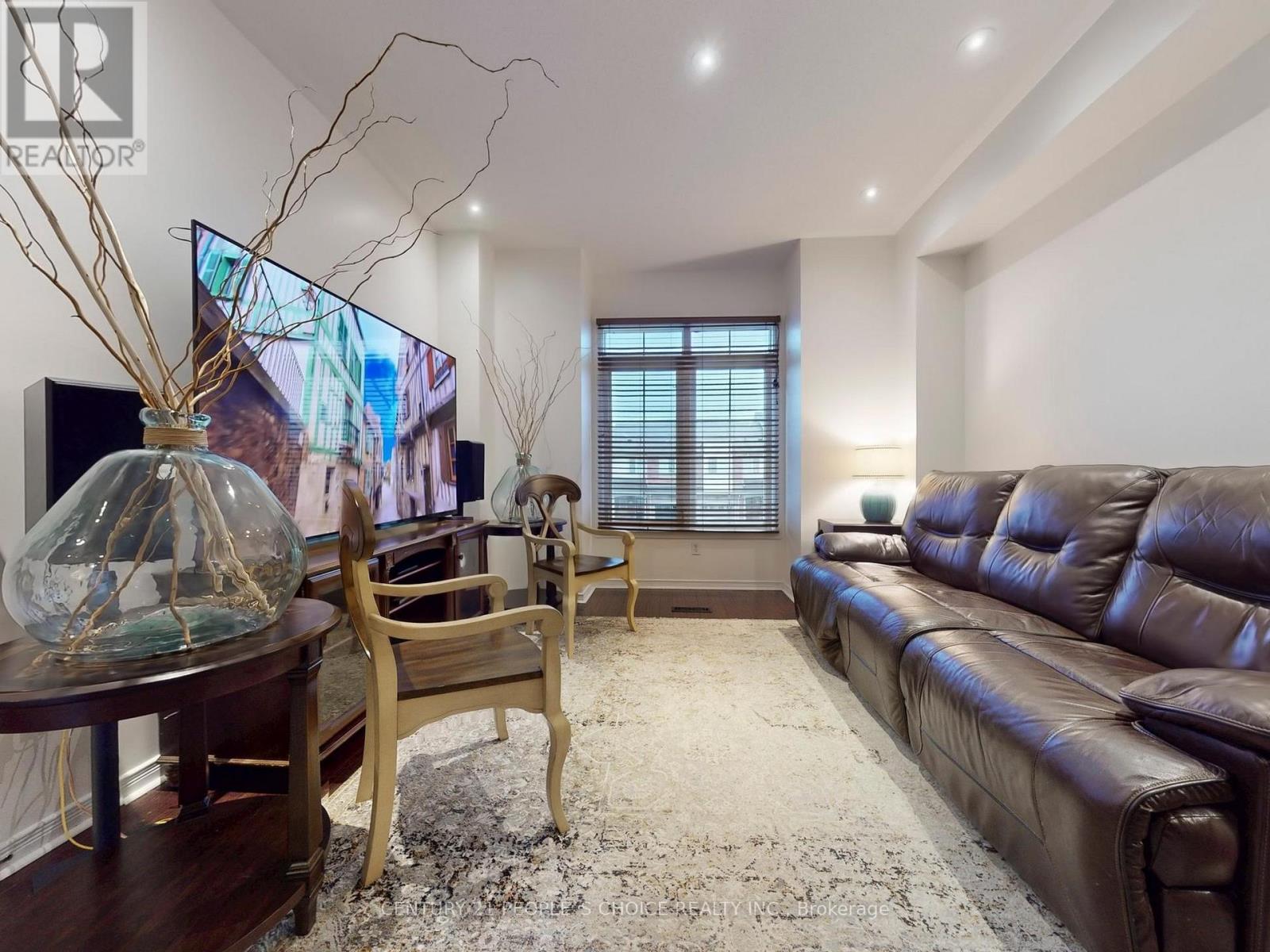 8 Croker Drive E, Ajax, Ontario  L1S 7T3 - Photo 5 - E12575488